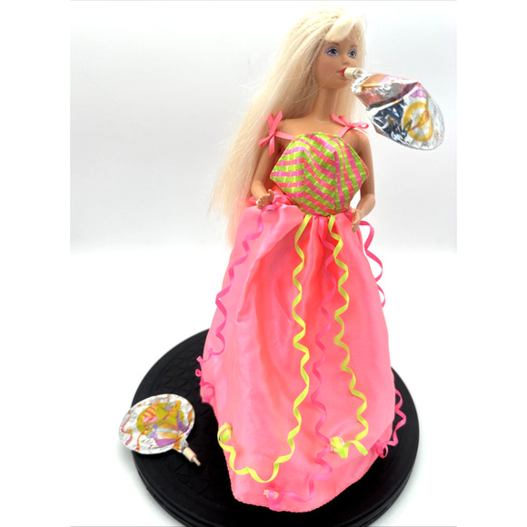 Vintage 1998 Birthday Party Barbie Doll, Mattel Blowing Open Mouth W/Balloons - Picture 1 of 5